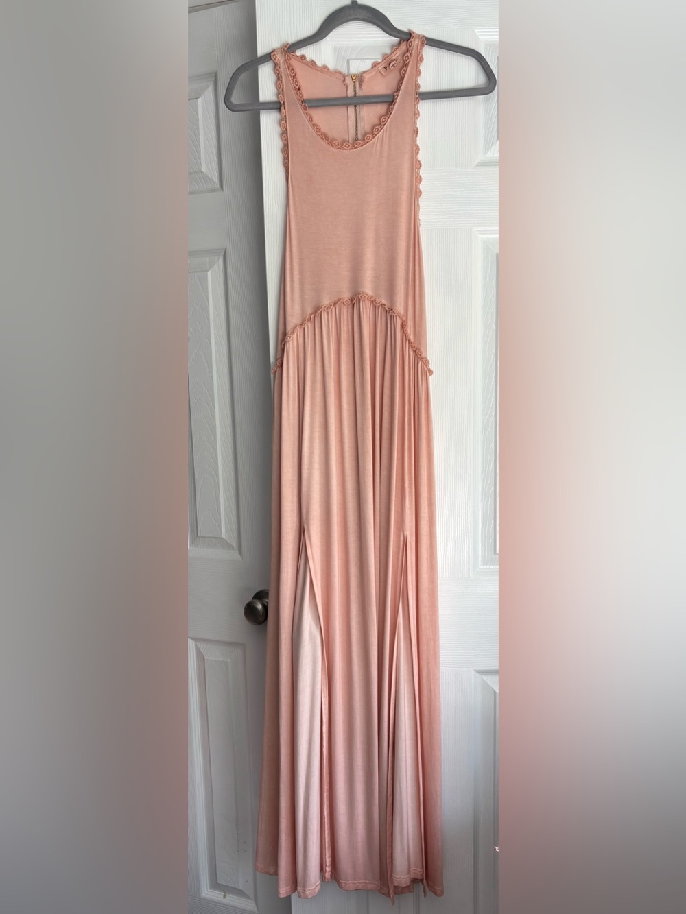 POL Peach Garment Dyed Rayon Jersey Maxi Dress With Slits and Ruffles Size M